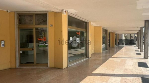 negozio in vendita a Bovolone