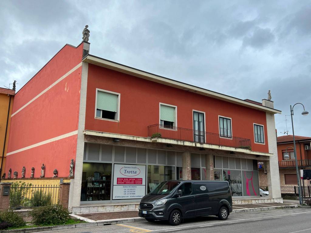 intera palazzina in vendita a Bovolone