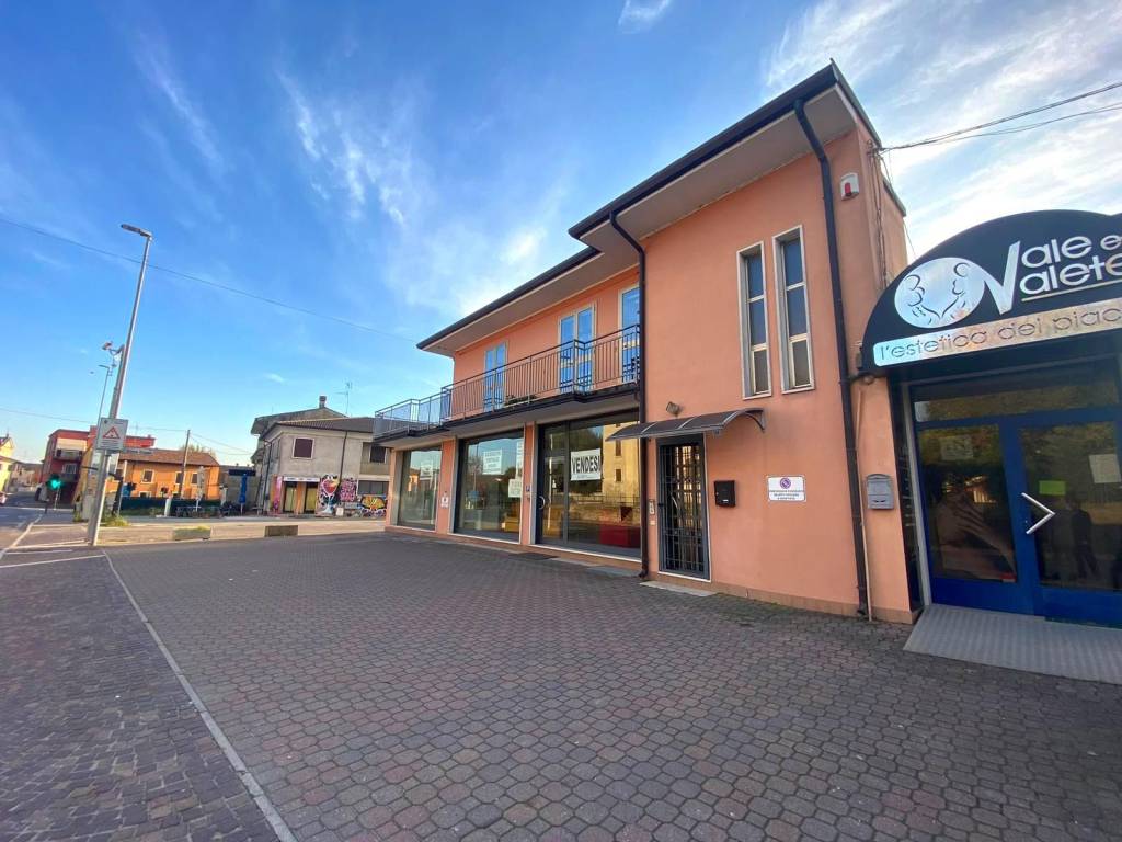 intera palazzina in vendita a Bovolone