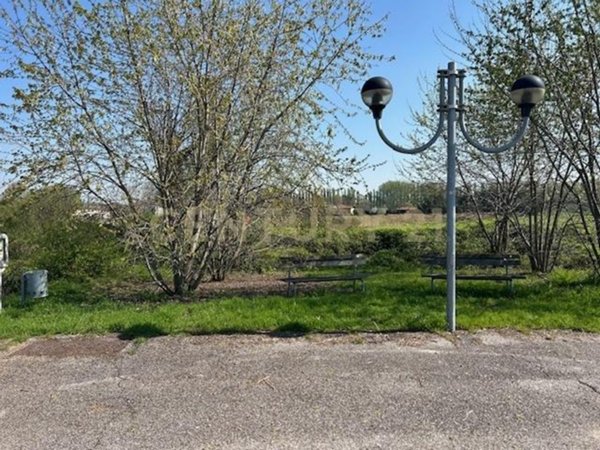 terreno edificabile in vendita a Bovolone