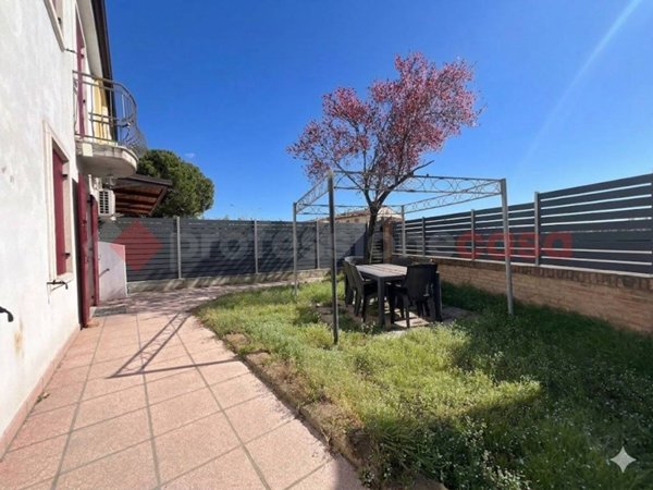 casa indipendente in vendita a Bovolone