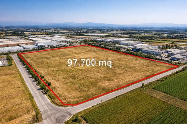 terreno edificabile in vendita a Bovolone