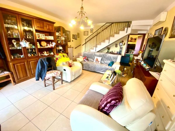 casa indipendente in vendita a Bovolone