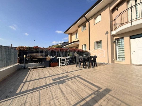 casa indipendente in vendita a Bovolone