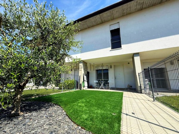 casa indipendente in vendita a Bovolone