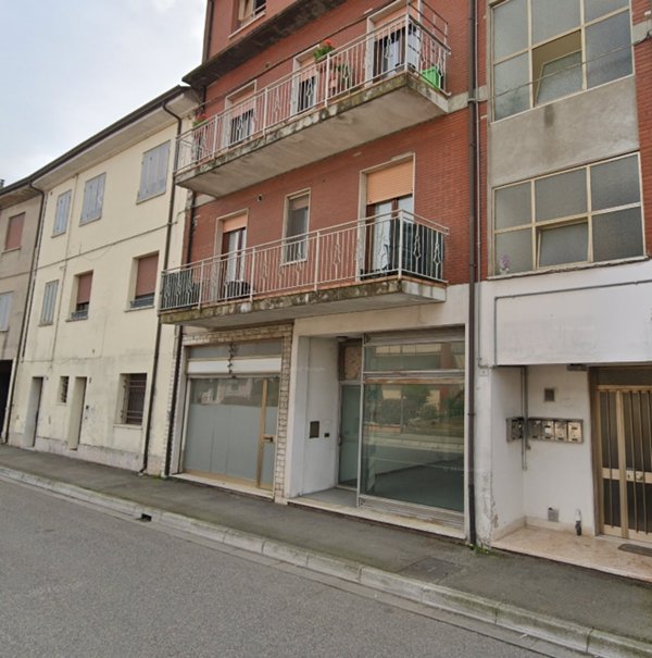 negozio in vendita a Bovolone