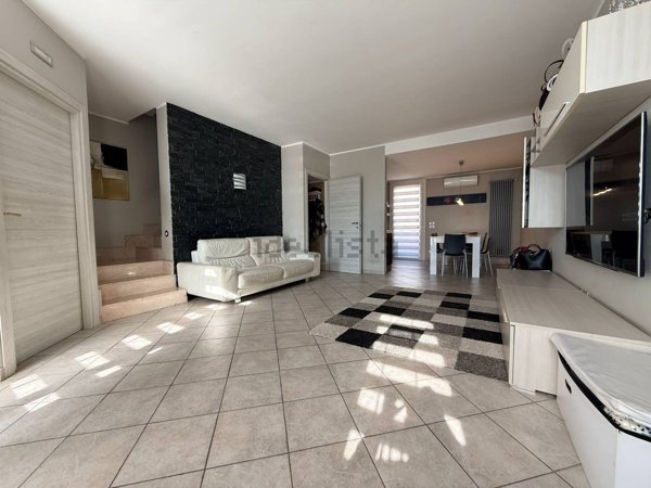 casa indipendente in vendita a Bovolone