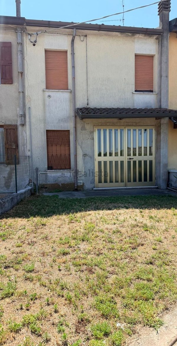 casa indipendente in vendita a Bovolone