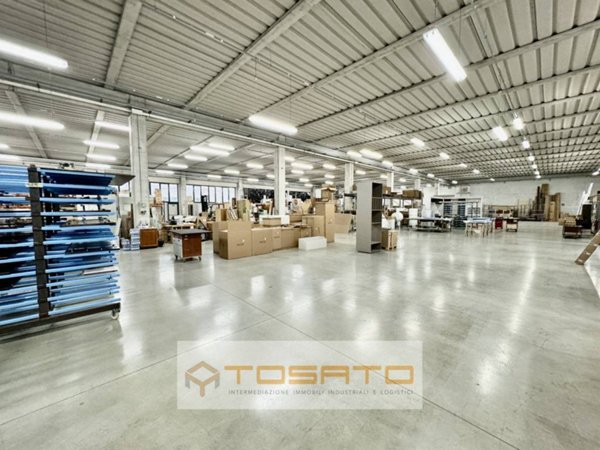 locale commerciale in vendita a Bovolone