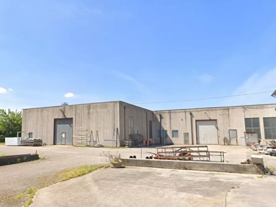locale commerciale in vendita a Bovolone