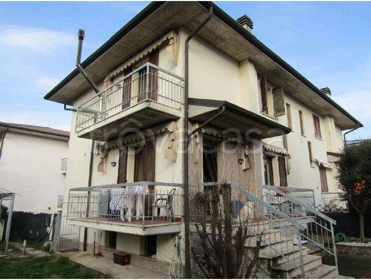 casa indipendente in vendita a Bovolone