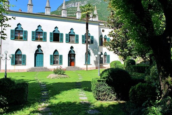 villa in vendita a Brentino Belluno