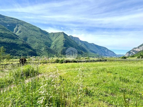 villa in vendita a Brentino Belluno in zona Brentino