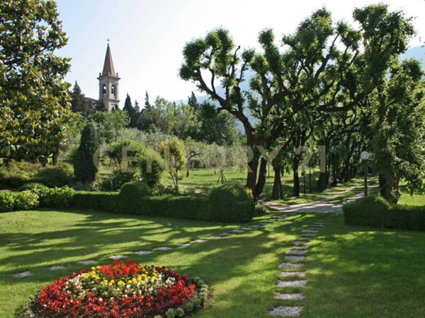 casa indipendente in vendita a Brentino Belluno in zona Rivalta
