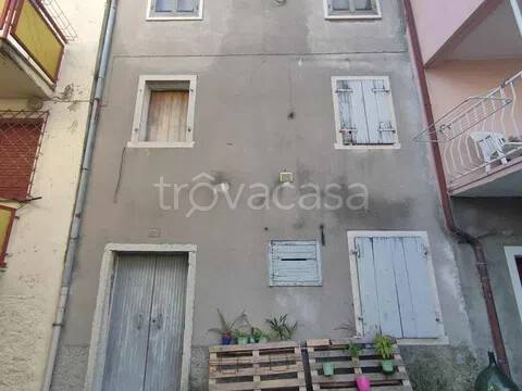 casa indipendente in vendita a Brentino Belluno in zona Belluno Veronese