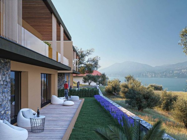 appartamento in vendita a Brenzone sul Garda in zona Magugnano