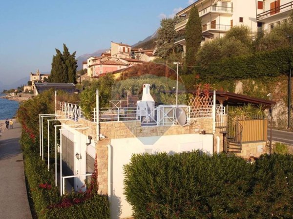 casa indipendente in vendita a Brenzone sul Garda in zona Magugnano