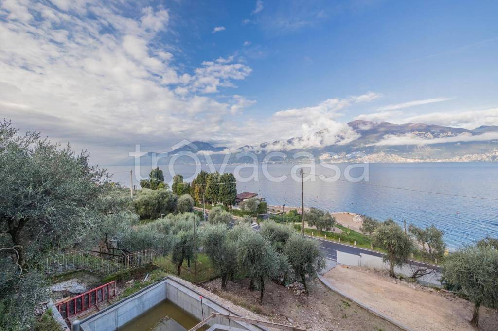 appartamento in vendita a Brenzone sul Garda
