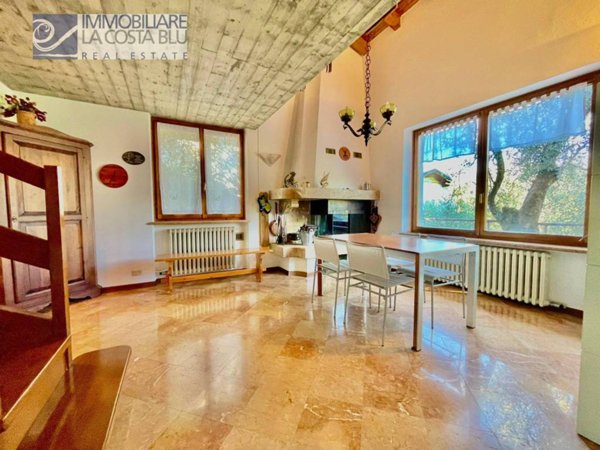 casa indipendente in vendita a Brenzone sul Garda in zona Boccino