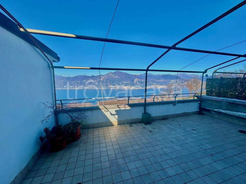 casa indipendente in vendita a Brenzone sul Garda
