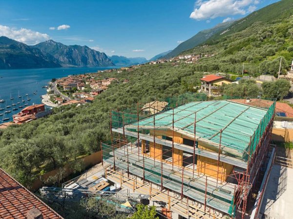appartamento in vendita a Brenzone sul Garda in zona Borago