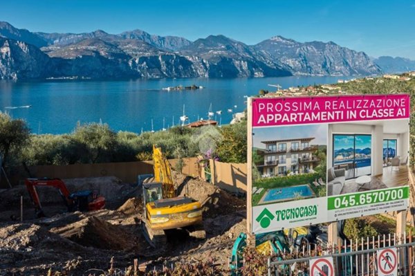 appartamento in vendita a Brenzone sul Garda in zona Borago