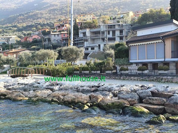 appartamento in vendita a Brenzone sul Garda in zona Castello