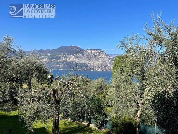 casa indipendente in vendita a Brenzone sul Garda in zona Boccino
