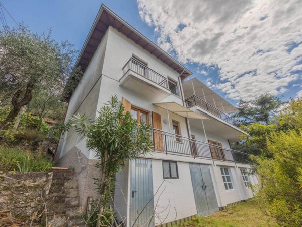 casa indipendente in vendita a Brenzone sul Garda