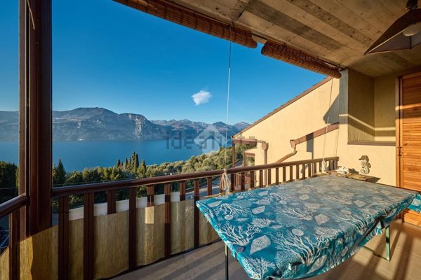 appartamento in vendita a Brenzone sul Garda