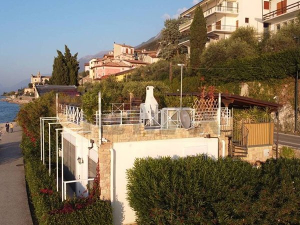 casa indipendente in vendita a Brenzone sul Garda in zona Magugnano