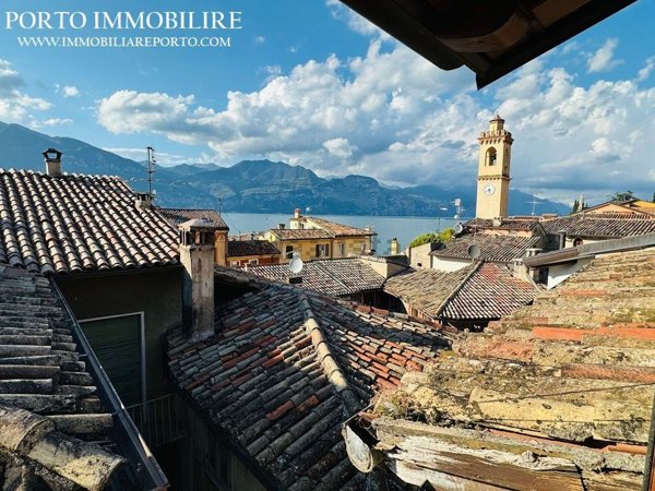 casa indipendente in vendita a Brenzone sul Garda in zona Castelletto