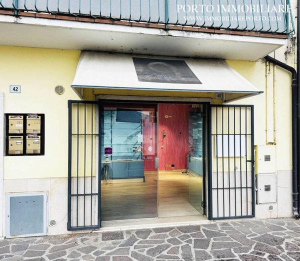 negozio in vendita a Brenzone sul Garda