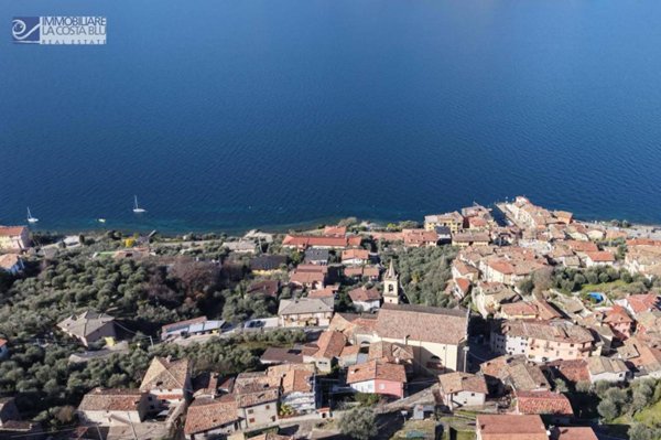 appartamento in vendita a Brenzone sul Garda in zona Castello