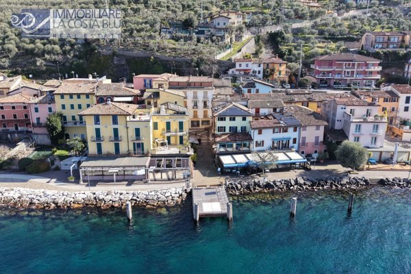 appartamento in vendita a Brenzone sul Garda in zona Magugnano