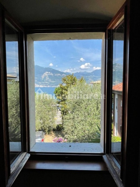 casa indipendente in vendita a Brenzone sul Garda in zona Castelletto