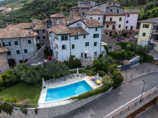 appartamento in vendita a Brenzone sul Garda in zona Castelletto
