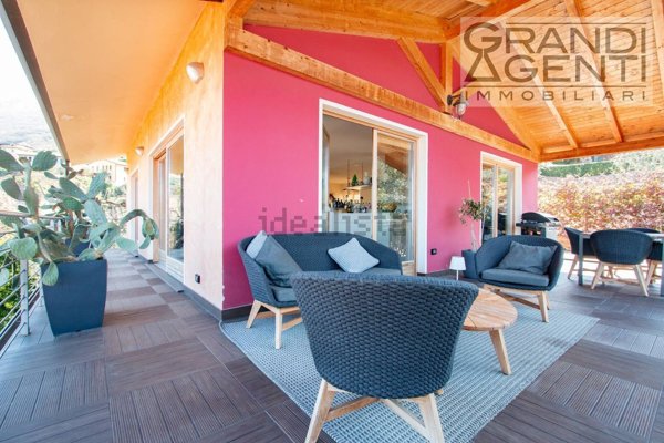 casa indipendente in vendita a Brenzone sul Garda