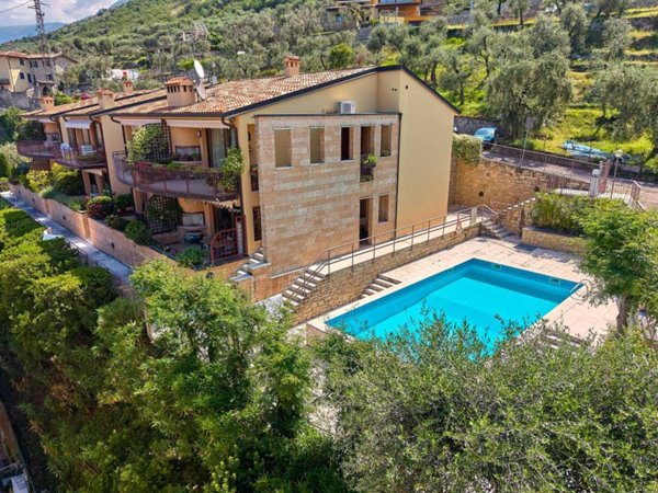 appartamento in vendita a Brenzone sul Garda