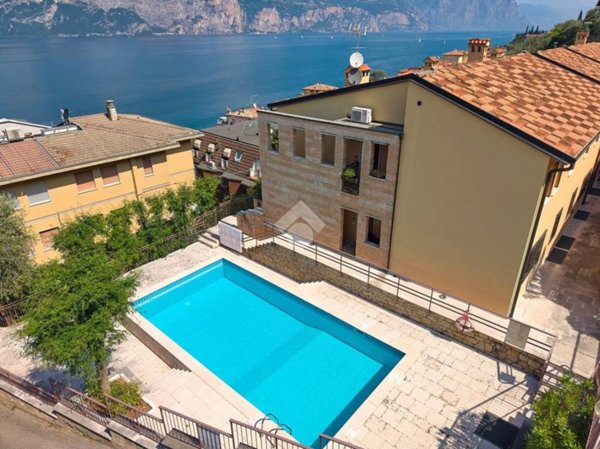 appartamento in vendita a Brenzone sul Garda in zona Castello