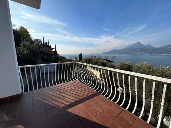 casa indipendente in vendita a Brenzone sul Garda in zona Castelletto