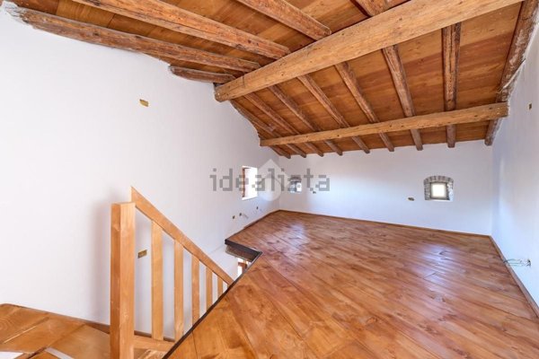 casa indipendente in vendita a Brenzone sul Garda in zona Campo