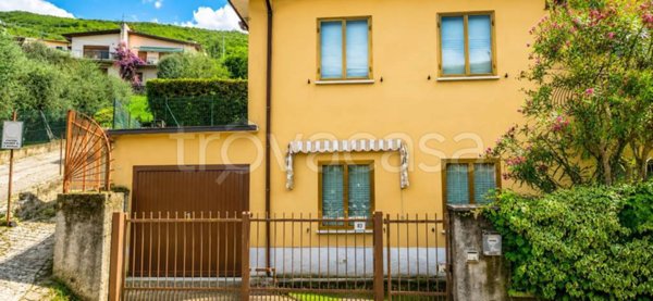 casa indipendente in vendita a Brenzone sul Garda