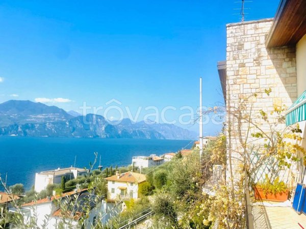 appartamento in vendita a Brenzone sul Garda in zona Castelletto
