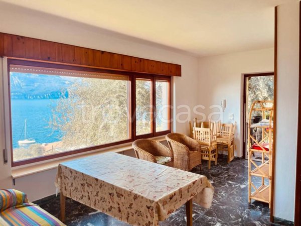 appartamento in vendita a Brenzone sul Garda in zona Castelletto