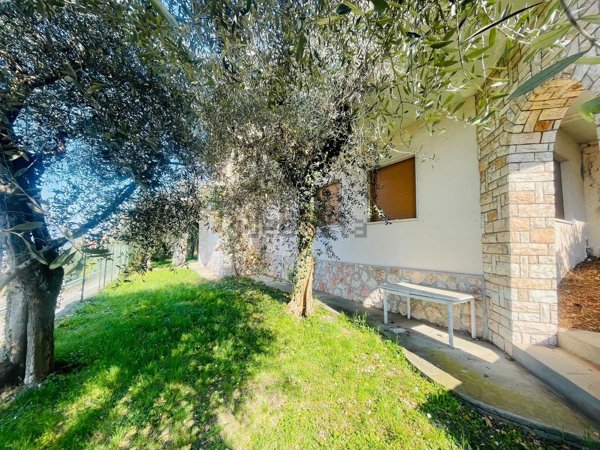 appartamento in vendita a Brenzone sul Garda in zona Castelletto