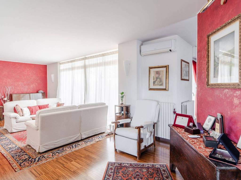 appartamento in vendita a Bussolengo