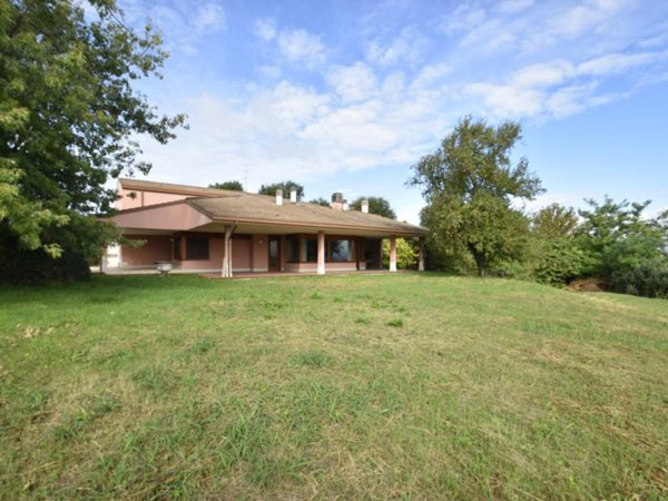 casa indipendente in vendita a Bussolengo