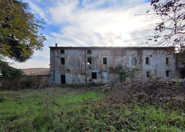 casa indipendente in vendita a Bussolengo in zona San Vito