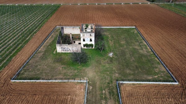casa indipendente in vendita a Bussolengo